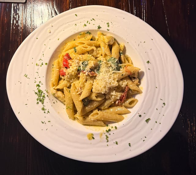 Penne Santorini.