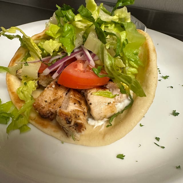 Grilled Chicken Pita.