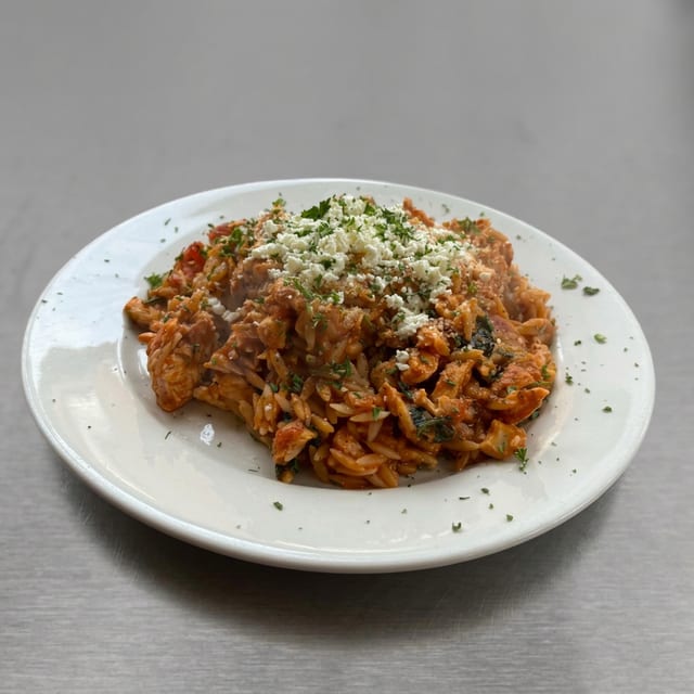 Chicken Greektown Entree.